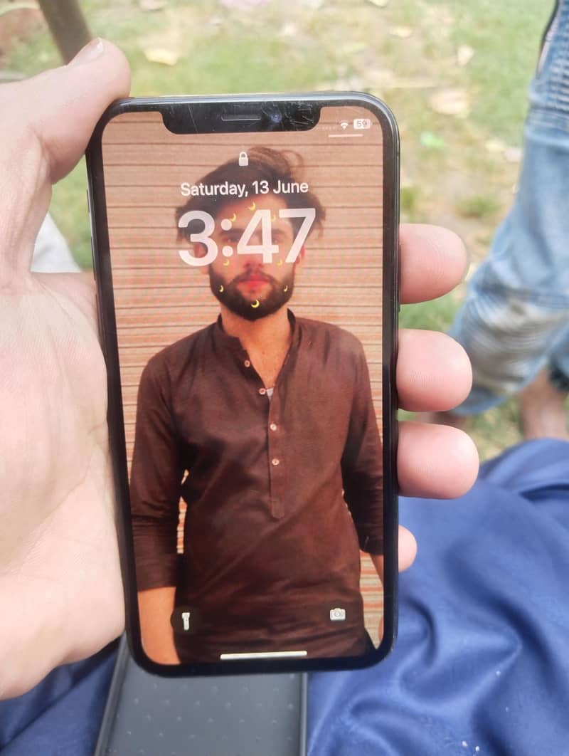 Apple iPhone X 4
