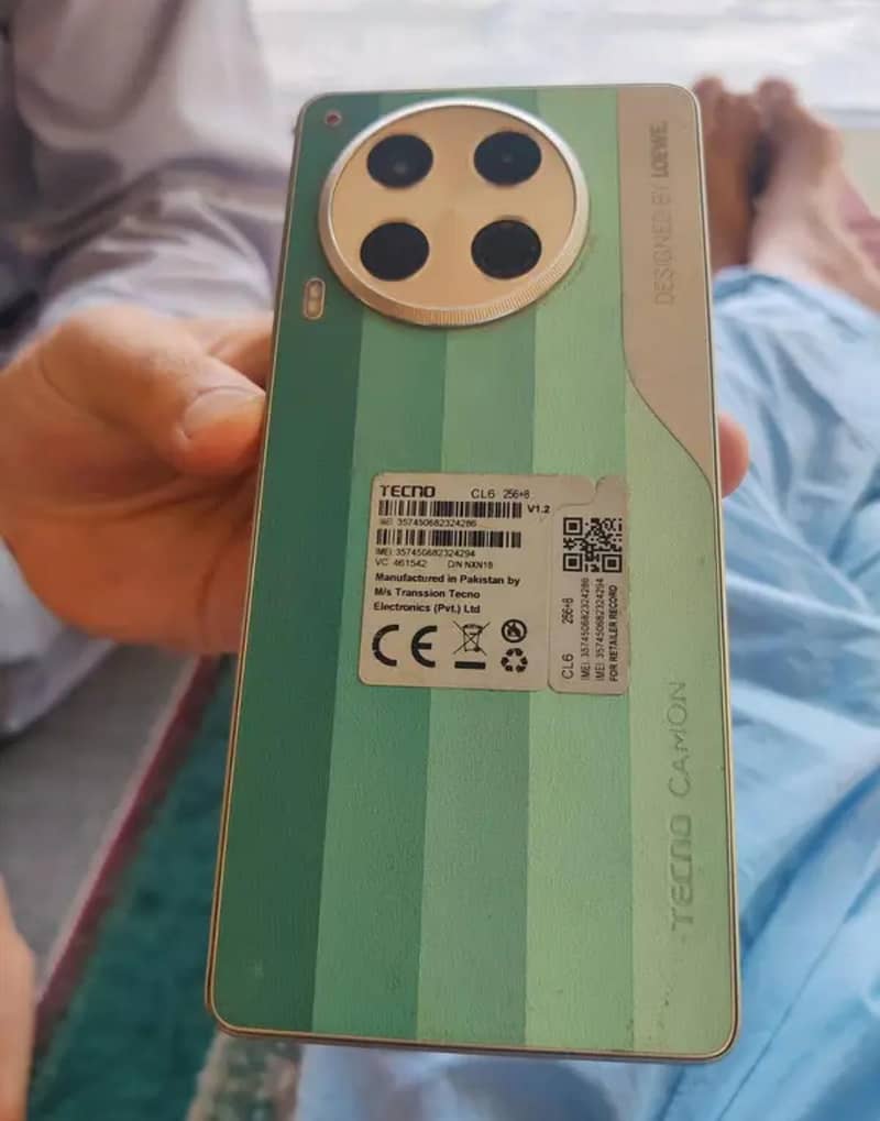 Tecno CAMON 30 0