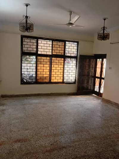 8.5 Marla's Ground floor portion for rent in I-10