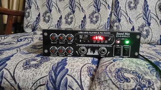 Amplifier two channel stereo for 6 to 8 inches speakers