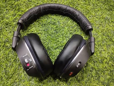 Plantronics Voyager 8200 UC Wireless Bluetooth Headphones | ANC |