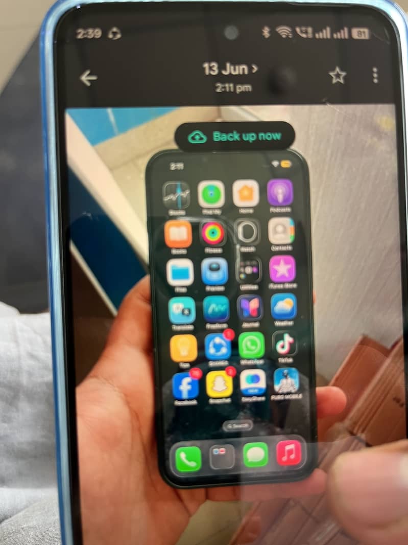 Apple iPhone 13 4