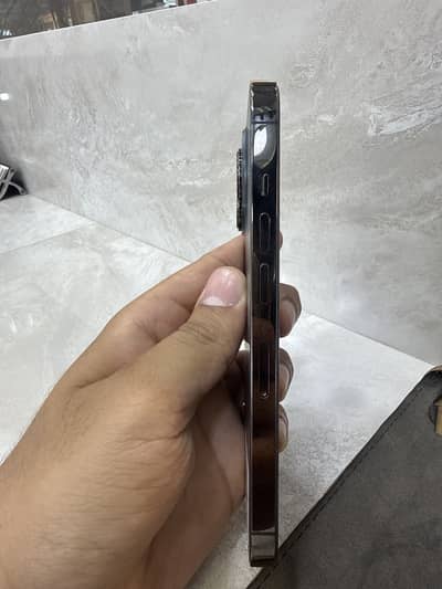 Apple iPhone 13 Pro