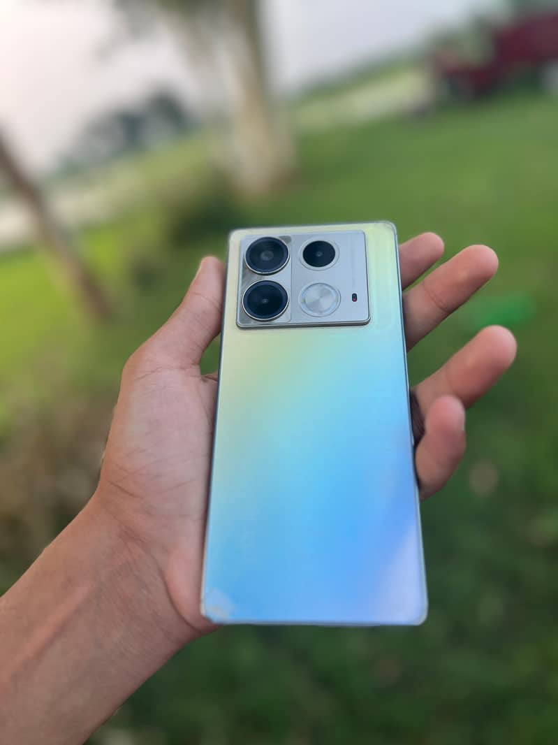 Infinix Note 40 0
