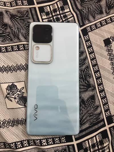 Vivo V30 5G