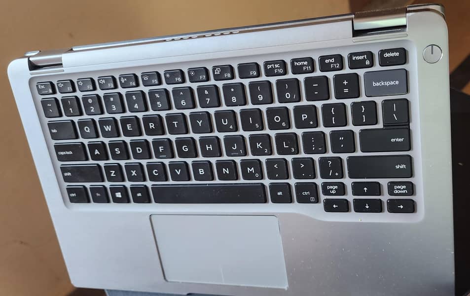Dell (Touch 360°) 4