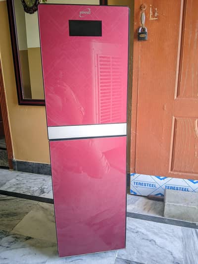 Homage Water Dispenser