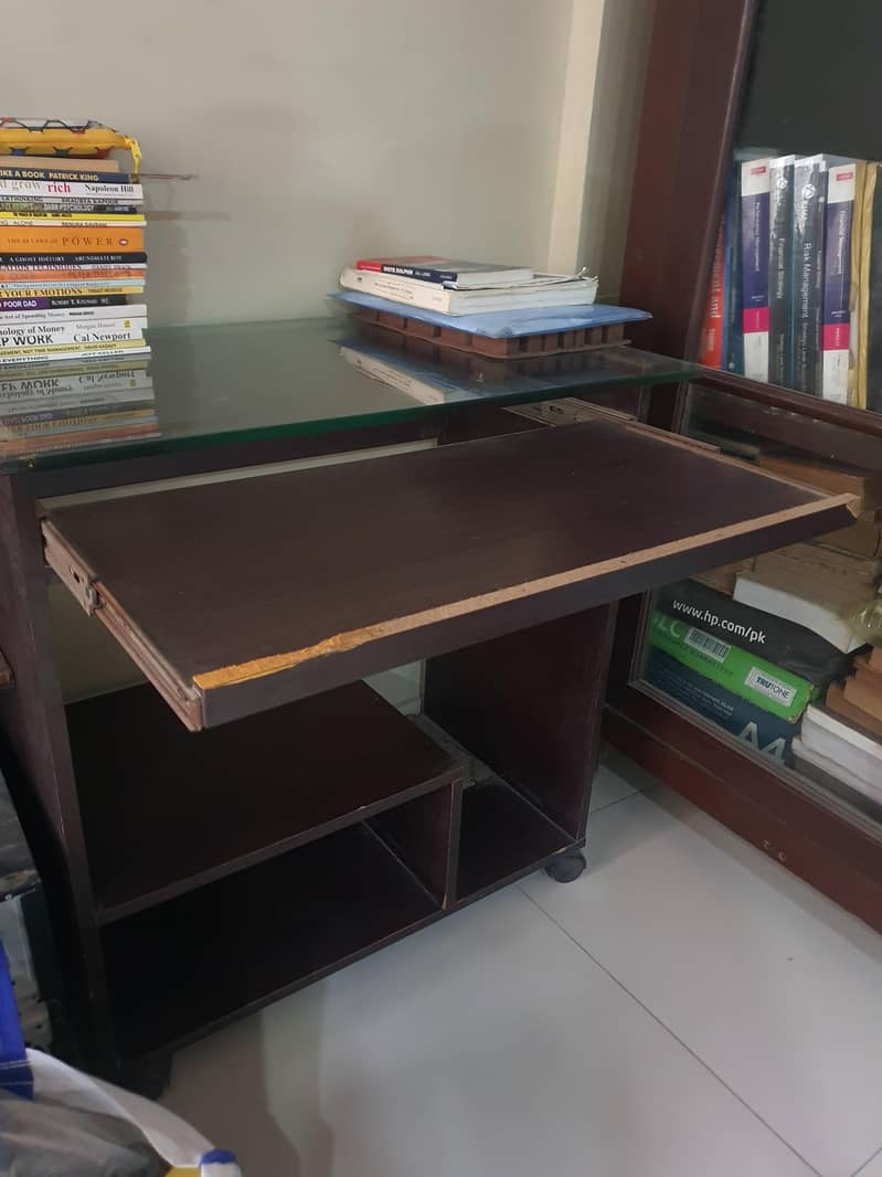 Computer Table 2