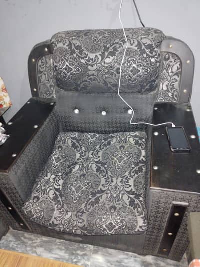 Sofa Set | old sofa set for sale | need repairing only sofa poshish
