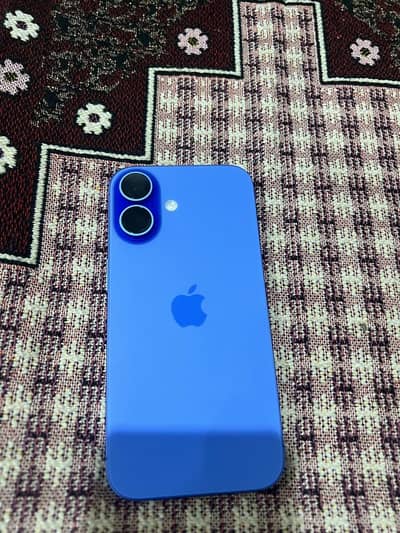 Apple iPhone 16