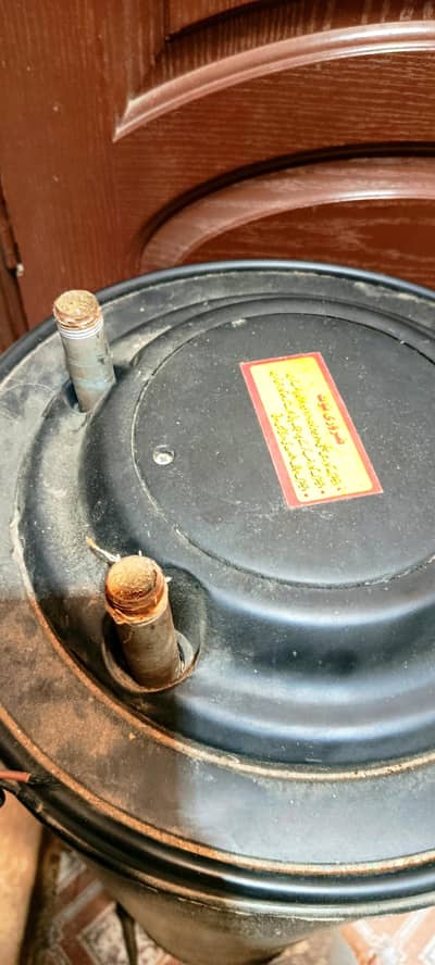 NasGas 20L Electric Geyser (DE-20) - Faulty Card, For Parts or Repair