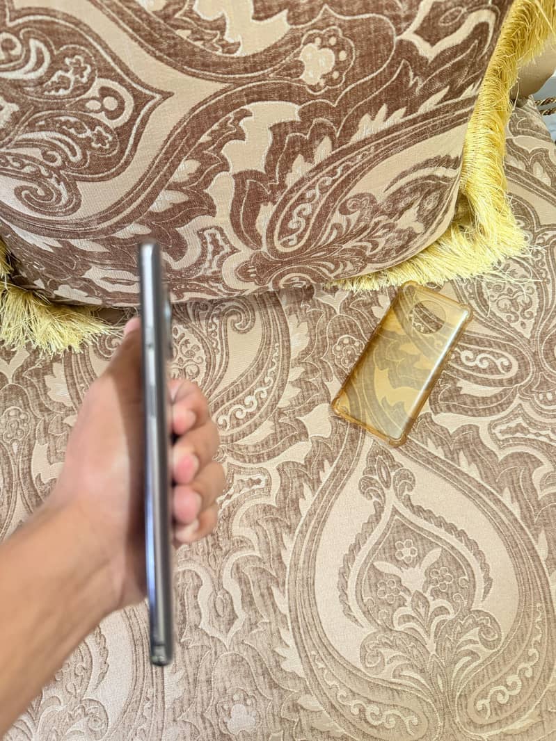 One Plus 7T 1