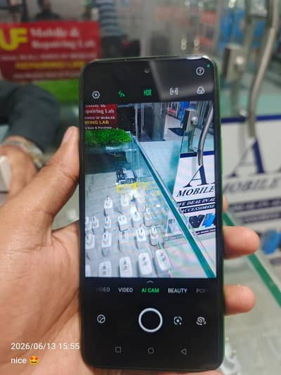 Infinix Hot 12