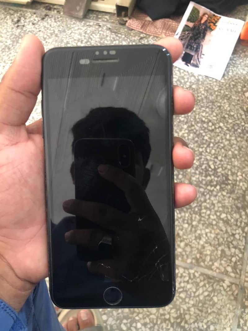 Apple iPhone 7 Plus 6