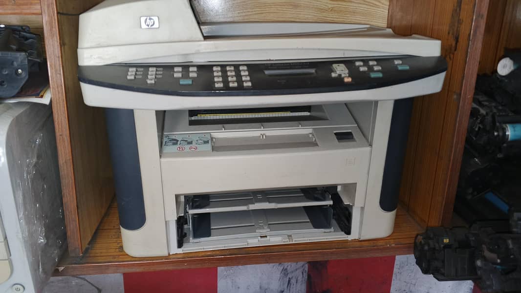 HP printer+ scanner 1522 model 1
