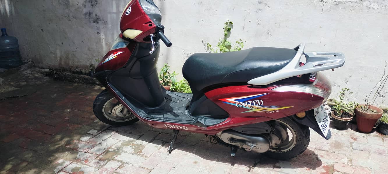 scooty 1