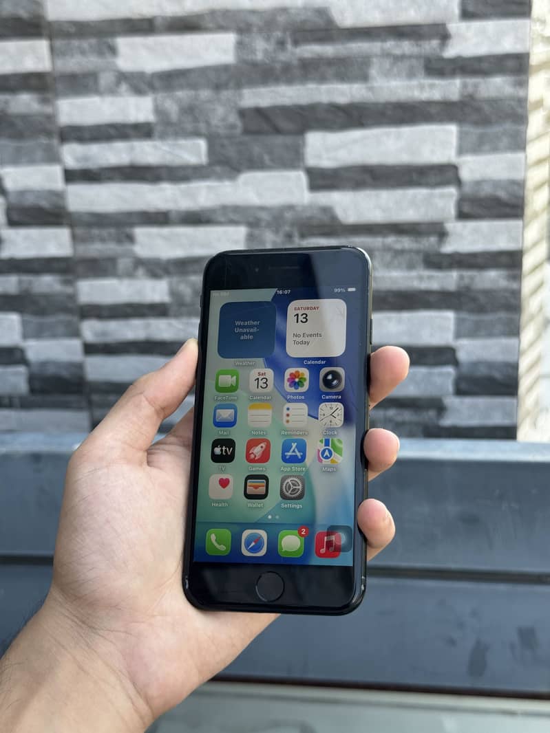 Iphone SE [3rd generation] 1