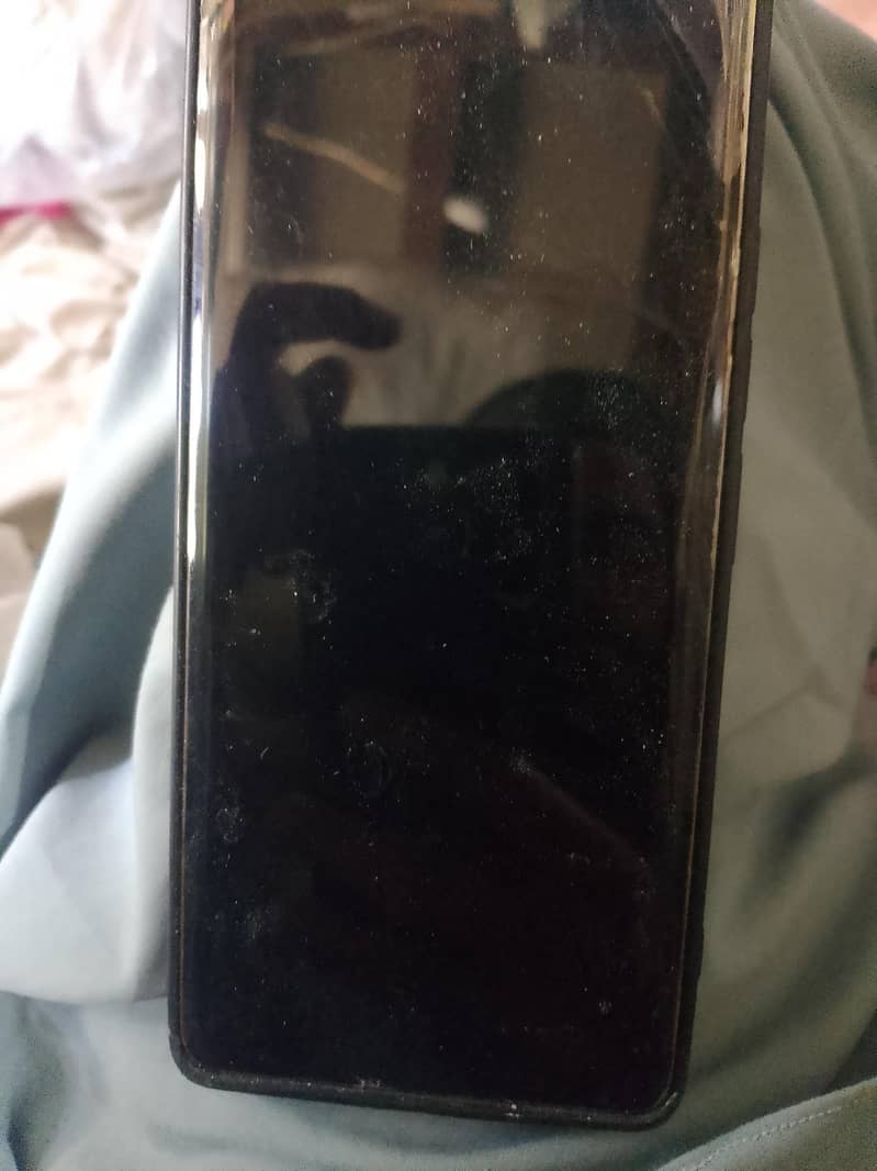 Tecno CAMON 40 Pro 1