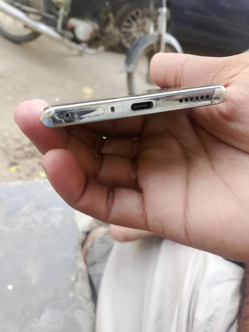 Tecno CAMON 40 Pro 3