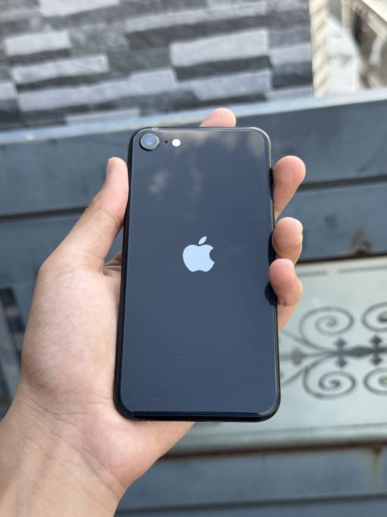 Iphone SE [3rd generation] 0