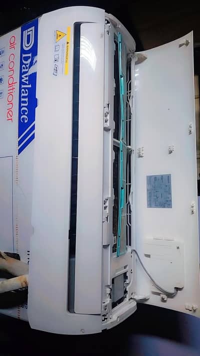 Dawlance invertwr 1 ton  1 year use