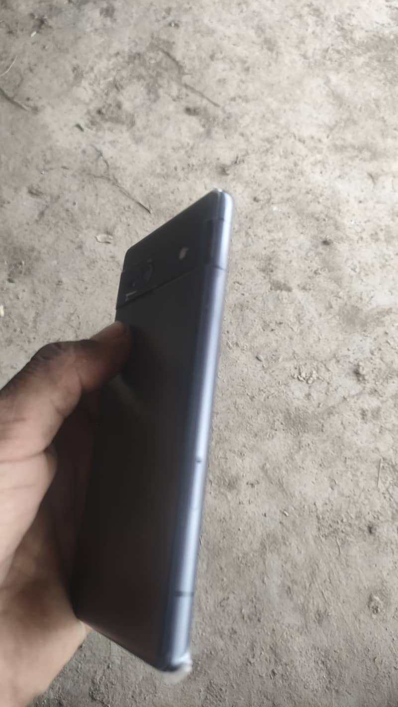 Google Pixel 7 4