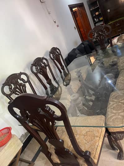 Dining table for sale