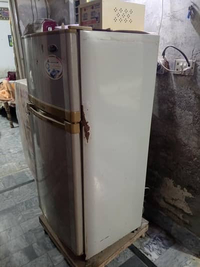 Dawlance Fridge Small