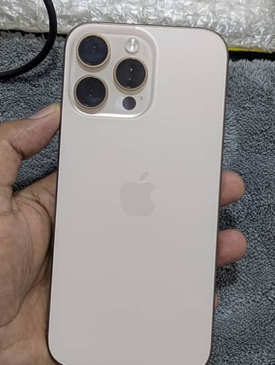 Apple iPhone 16 Pro Max