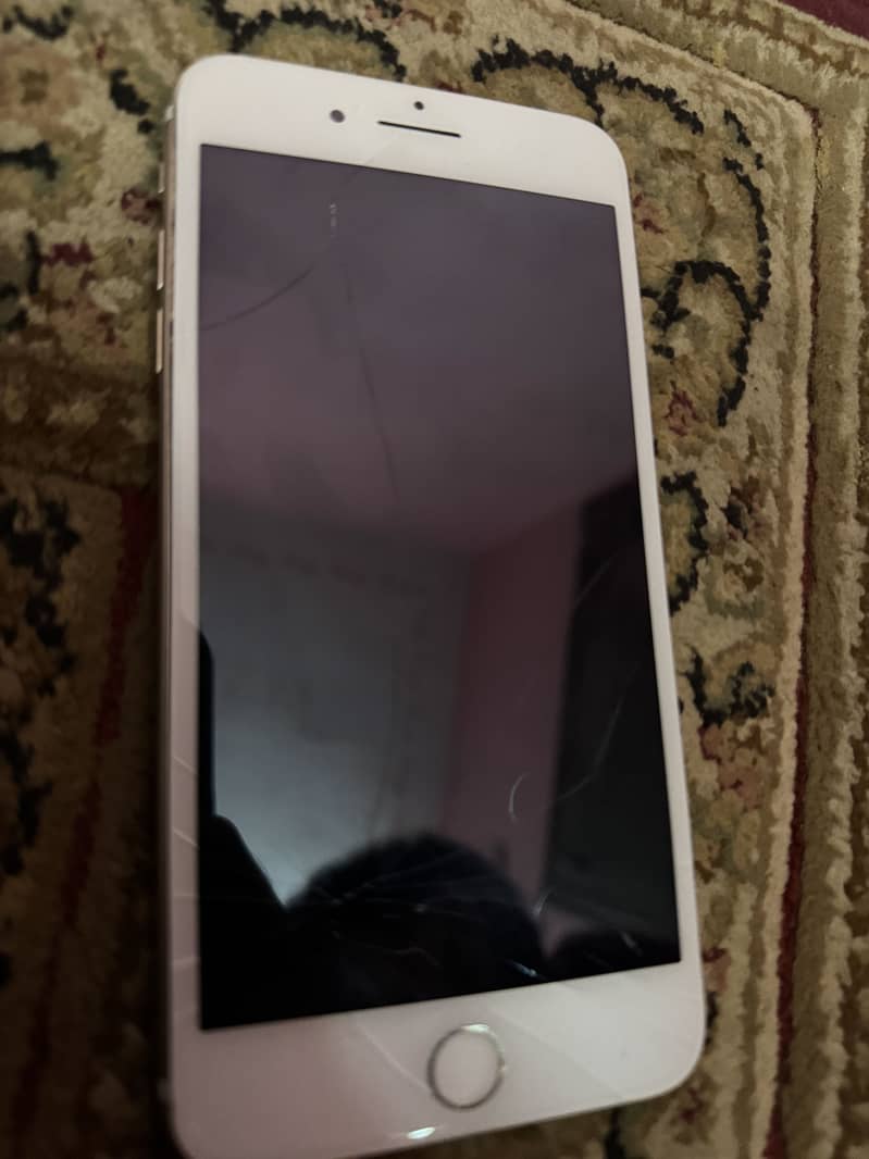 Apple iPhone 7 Plus 1