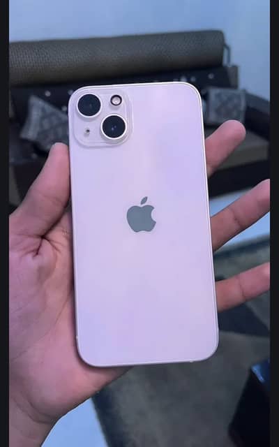 Apple iPhone 13