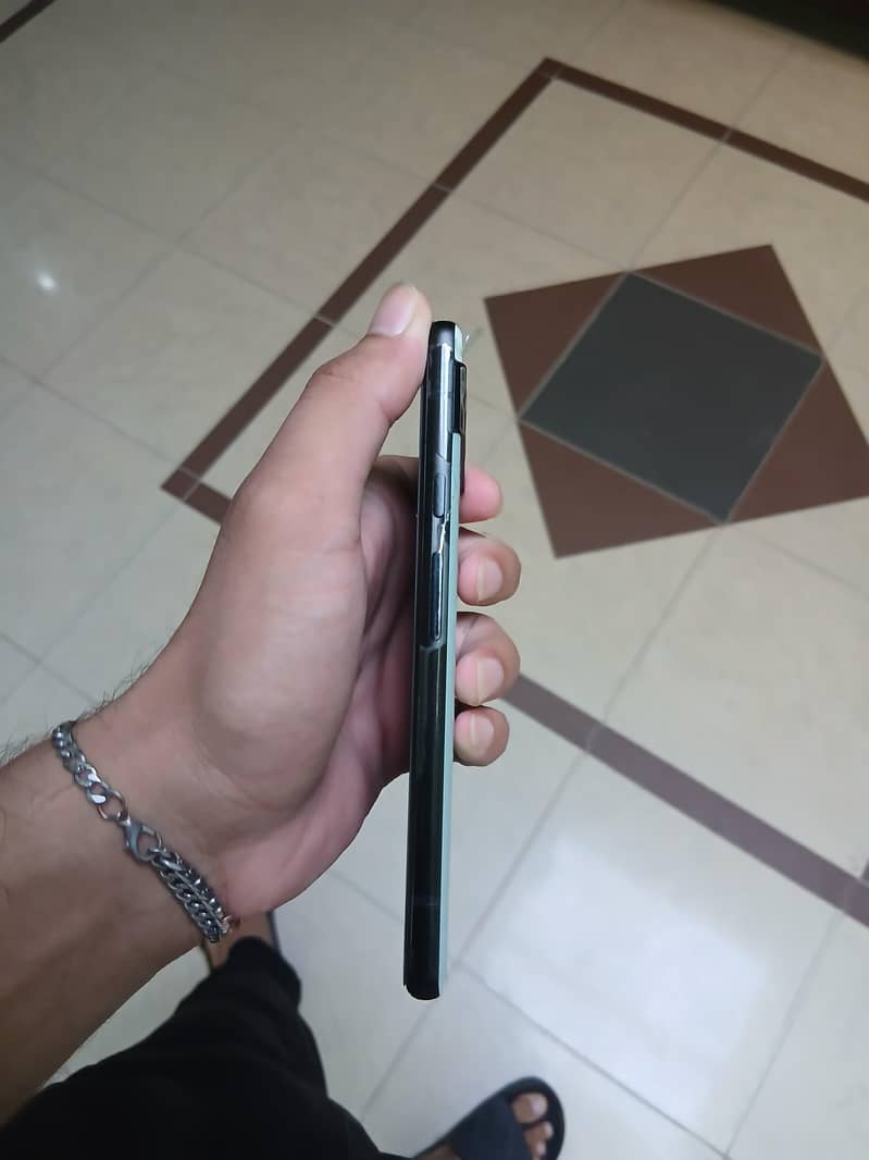 Google Pixel 6a 4
