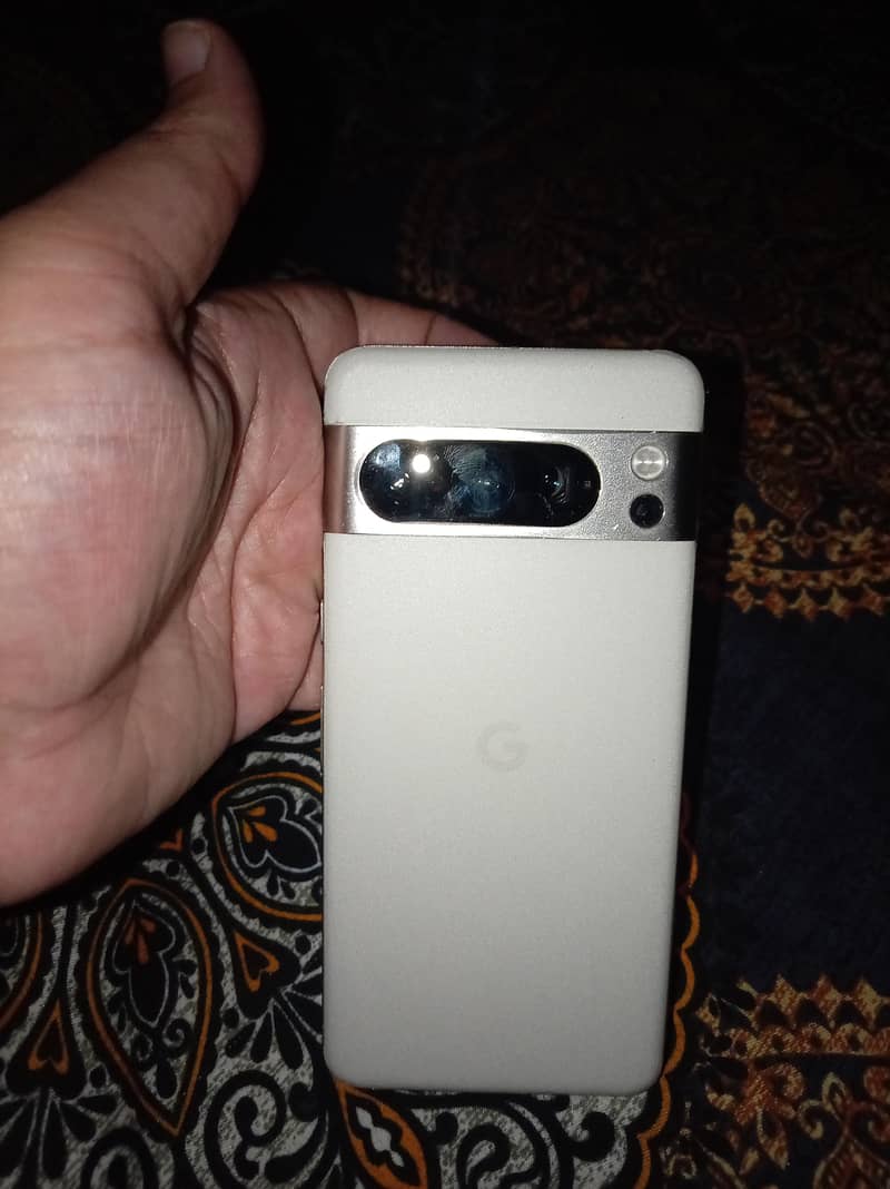 Google Pixel 8 Pro 0