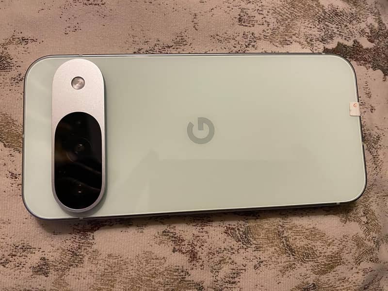 Google Pixel 9 3