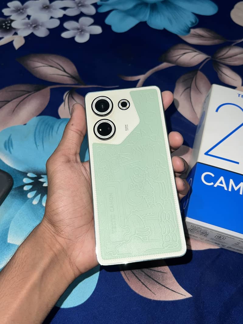 Tecno CAMON 20 0