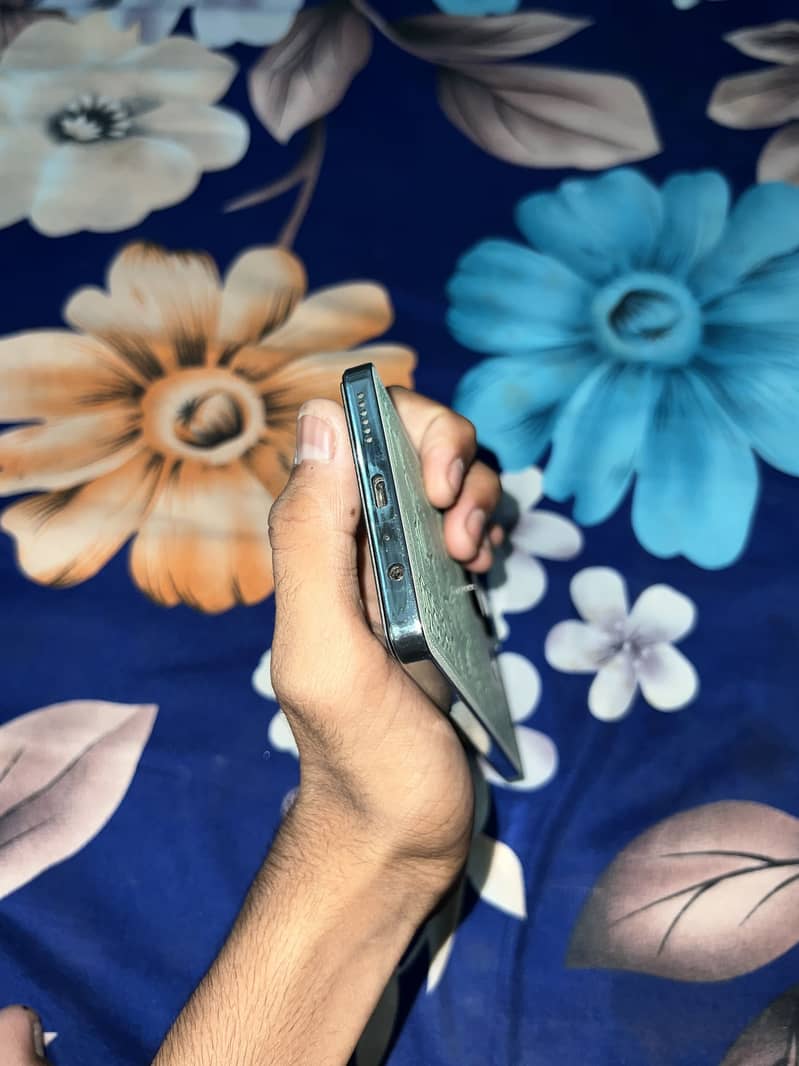 Tecno CAMON 20 4