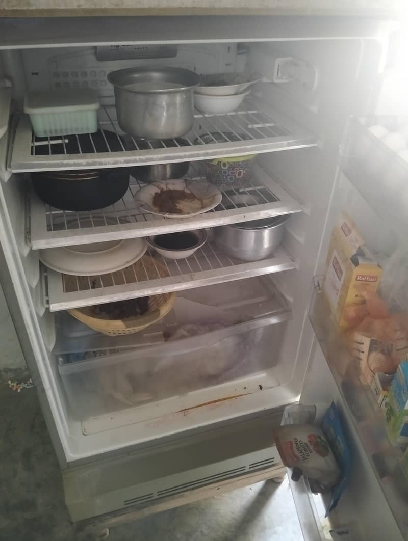 PELL REFRIGERATOR 3