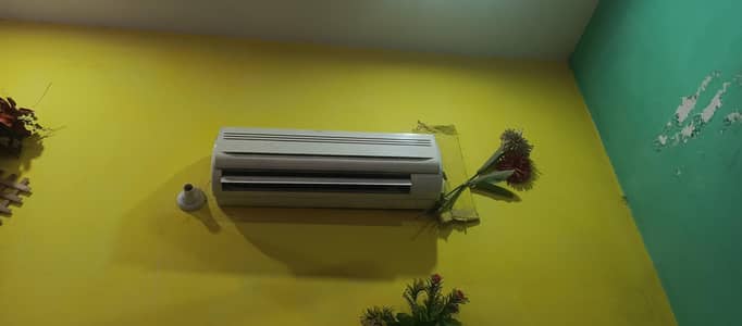 Haier 1 ton A. C for sale
