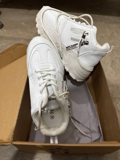 Premium quality Shoes for sale 03439156881 whatsapp number