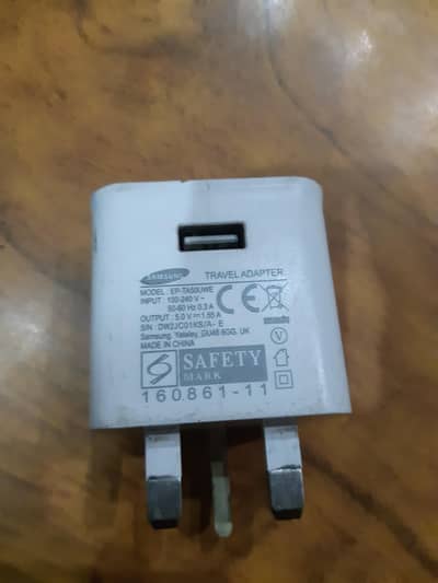 Original Samsung USB Wall Charger – Good Condition