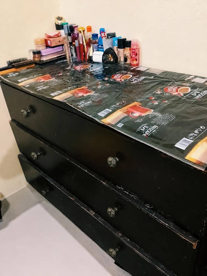 dressing table 1