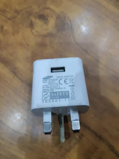 Original Samsung USB Wall Charger – Good Condition