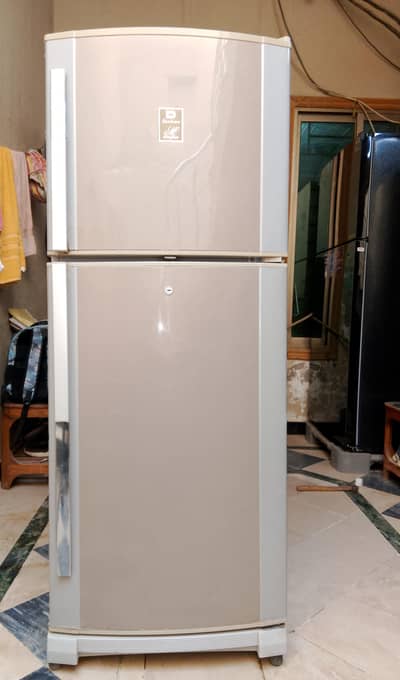 Dawlance fridge for sale