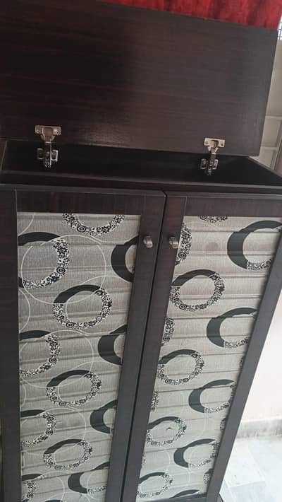 Shoes cupboard