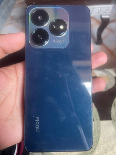 Zte nubia v60 design 6+10/256