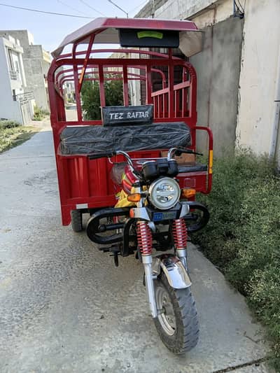 Loader rickshaw Taiz raftar