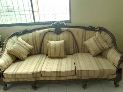 chinyoti style sofas with pure shisham wood
