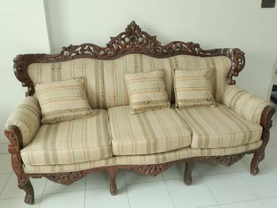 sofas with pure shisham wood