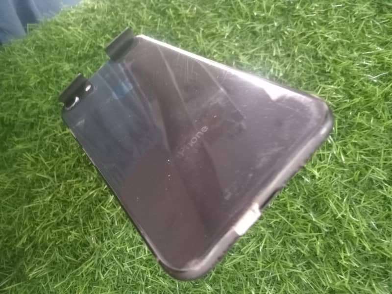 Apple iPhone 8 2
