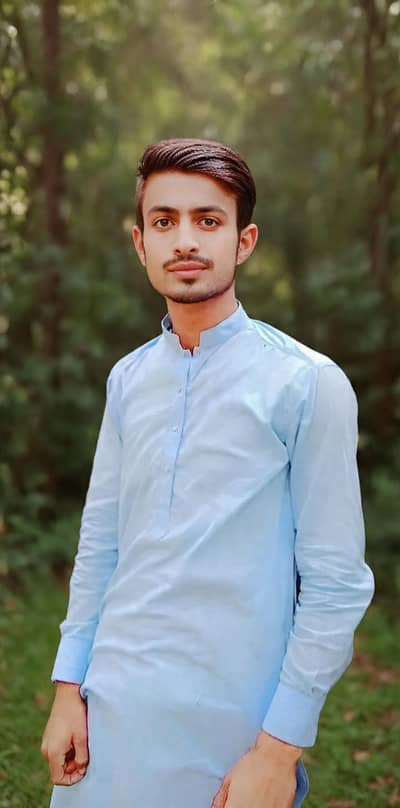 mjy job chye koi bhi ho office boy ka 2 years experience hai